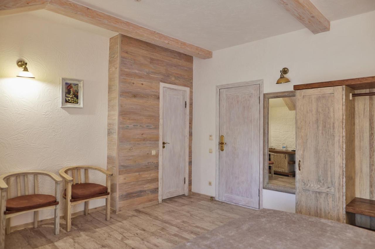 Zdybanka Hotel Sumy Luaran gambar