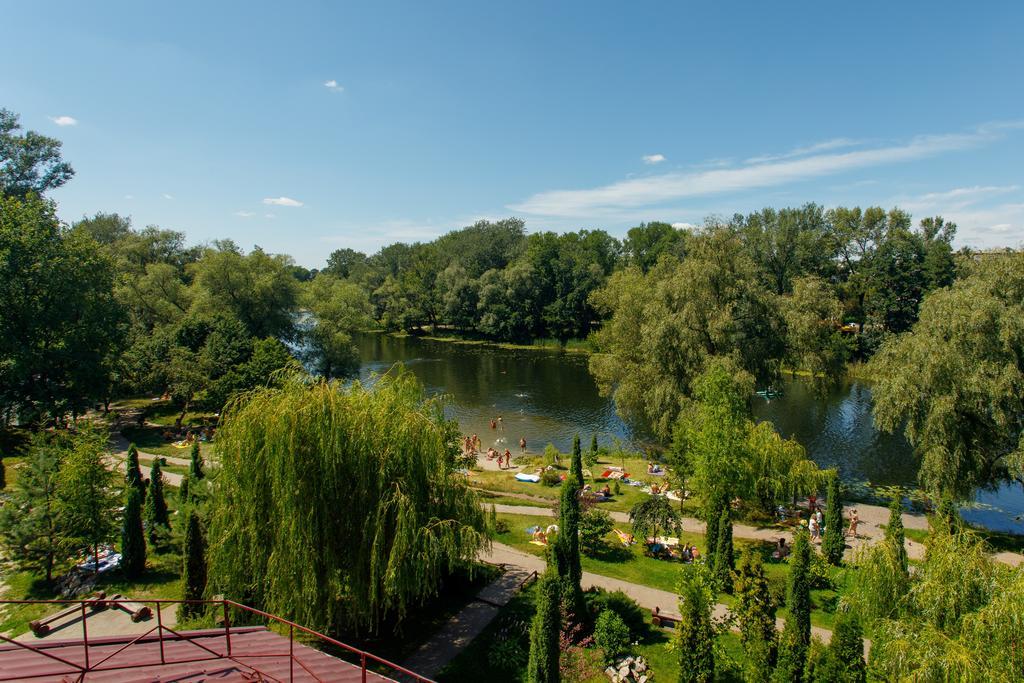 Zdybanka Hotel Sumy Luaran gambar